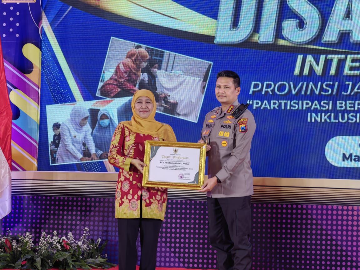 Kapolresta Malang Kota Terima Penghargaan Peduli Disabilitas dari Gubernur Jatim