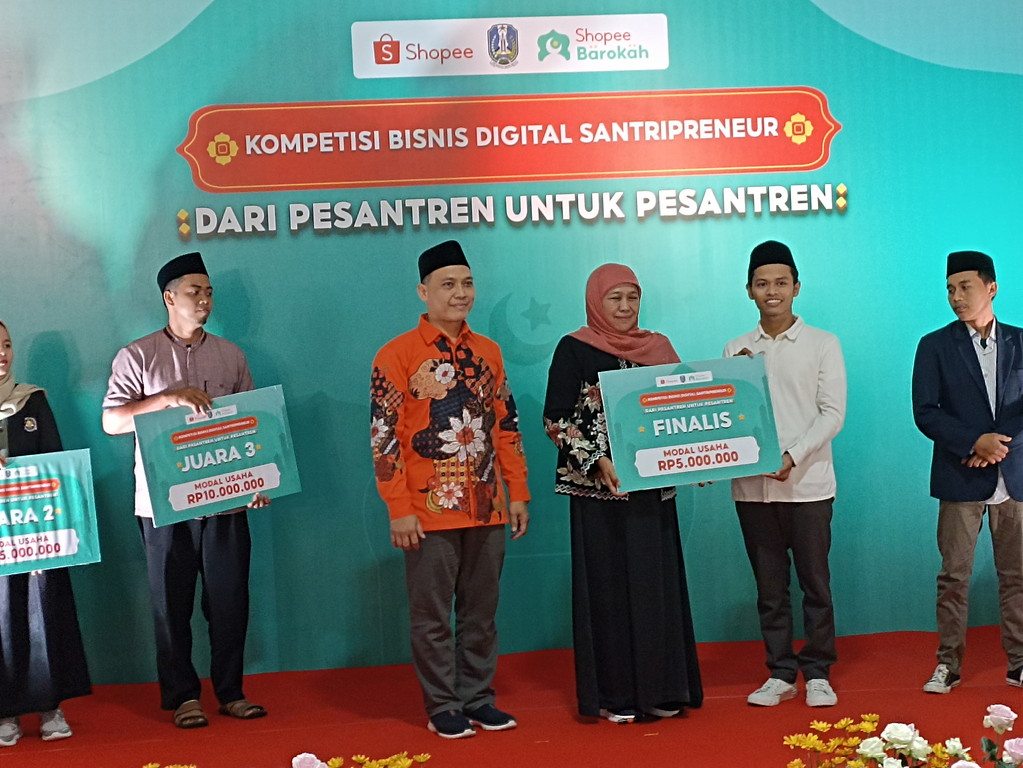 Khofifah Sambut Baik Komitmen Shopee Berkah Majukan Ekonomi Berbasis Pesantren