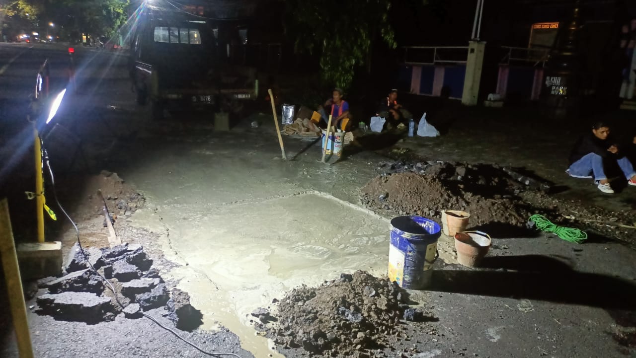DPUPRPKP Kota Malang Gerak Cepat Perbaiki Lubang Jalan di Raya Dieng
