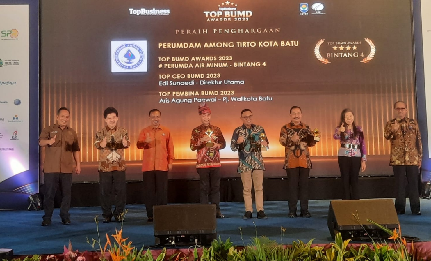 Perumdam Among Tirto Borong Penghargaan Top BUMD Award 2023