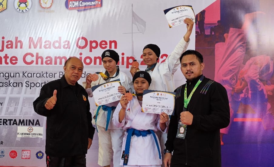 Belasan Atlet Karate FORKI Kota Malang Sabet 6 Medali di Gajah Mada Championship