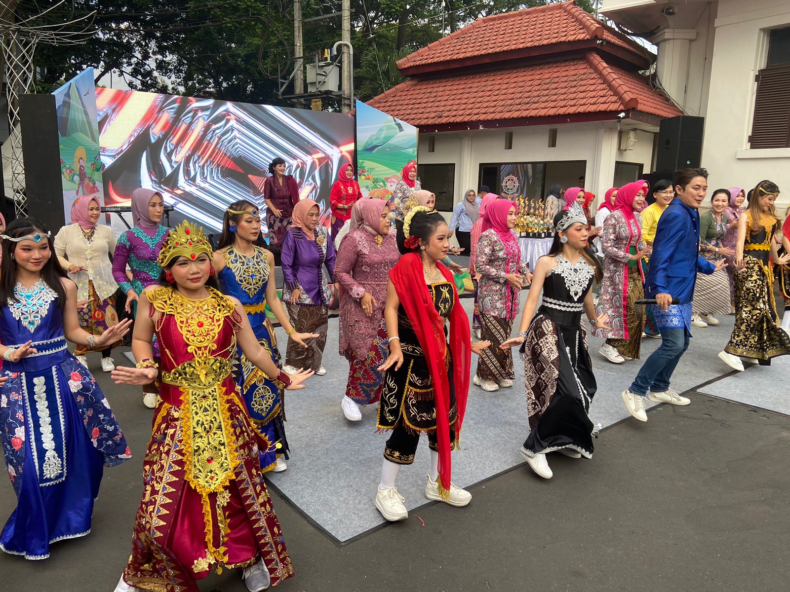 Malang Fashion and Food Festival Berkonsep Tempo Dulu Banjir Pengunjung