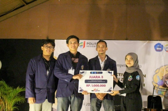 Tim Polinema Raih Peringkat 3 Lomba Karya Tulis Ilmiah 2023