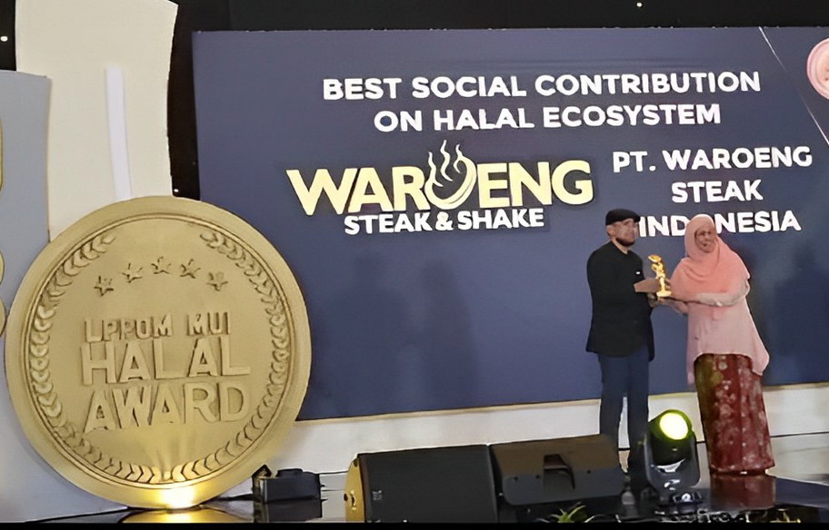Injak Usia 23 Tahun, Waroeng Steak & Shake Terima Penghargaan Halal Award 2023
