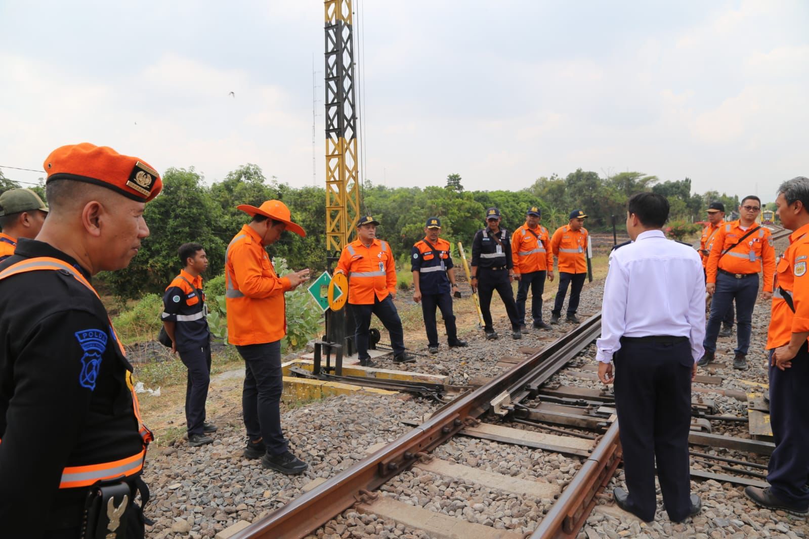 Antisipasi Gangguan Perjalanan, PT KAI Tempatkan AMUS di Lintasan Stasiun Malang – Kotalama
