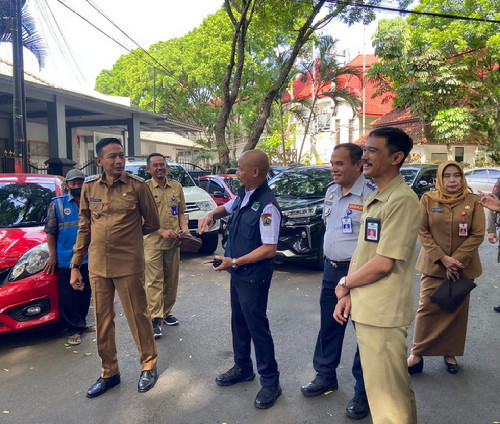 Balai Kota Malang Steril Parkir, Kendaraan Diarahkan ke Jalan Gajahmada