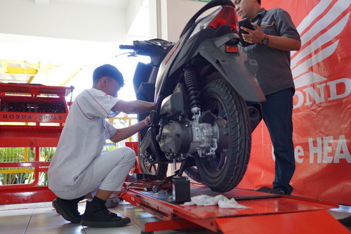Guru dan Siswa SMK Binaan MPM Honda Jatim Siap Adu Keterampilan di Festival Vokasi Satu Hati