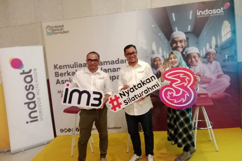 Kampanye Indosat Berkah Ramadan Serahkan Gerobak untuk Marbot dan Optimalkan Jaringan Selama Ramadan
