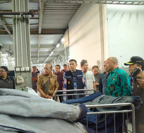 Pj Wali Kota Malang Dukung Pabrik Lokal di Malang Melalui Program Unggulan Mbois