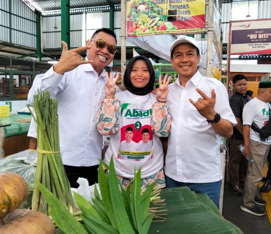 Paslon Abadi Blusukan ke Pasar Klojen, Pedagang Mantap Pilih Abah Anton