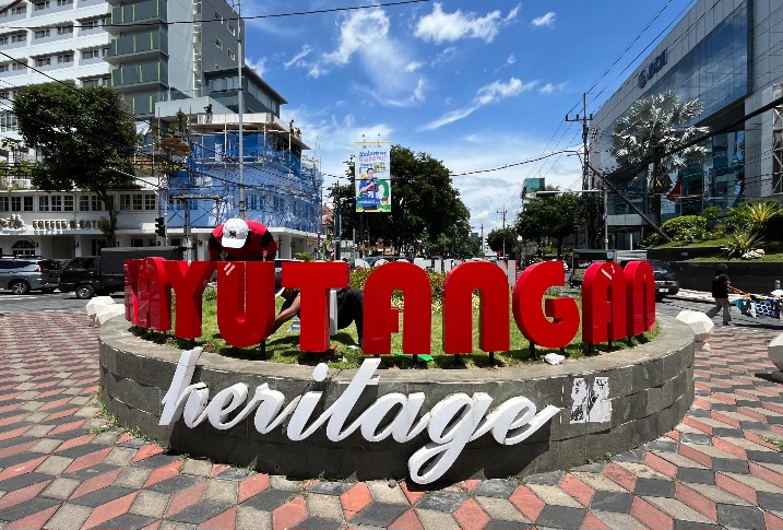 DLH Perbaiki Tulisan Signage Kayutangan Heritage