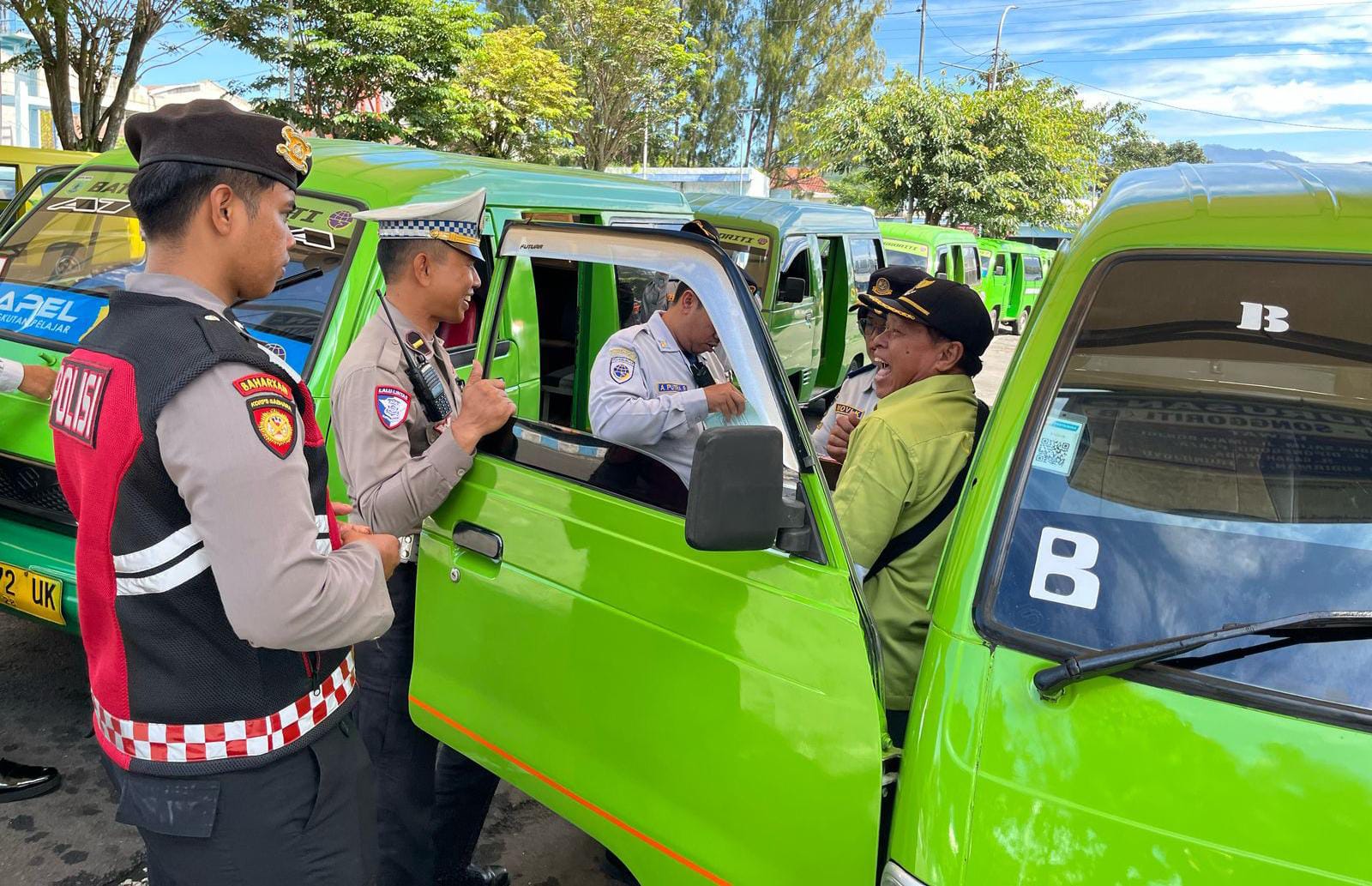 17 Angkot di Terminal Batu Dinyatakan Tak Laik Jalan