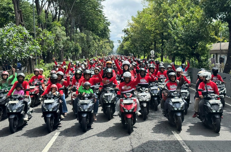 Parade Vario160 Surabaya Digelar Meriah, 2.500-an Riders Padati Kota Pahlawan!