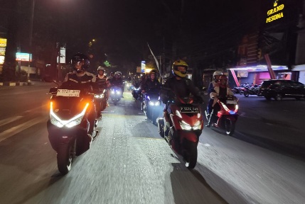 Ride the Night, Own the Moment! Komunitas Honda Ramaikan Nocturnity Riding di Malang