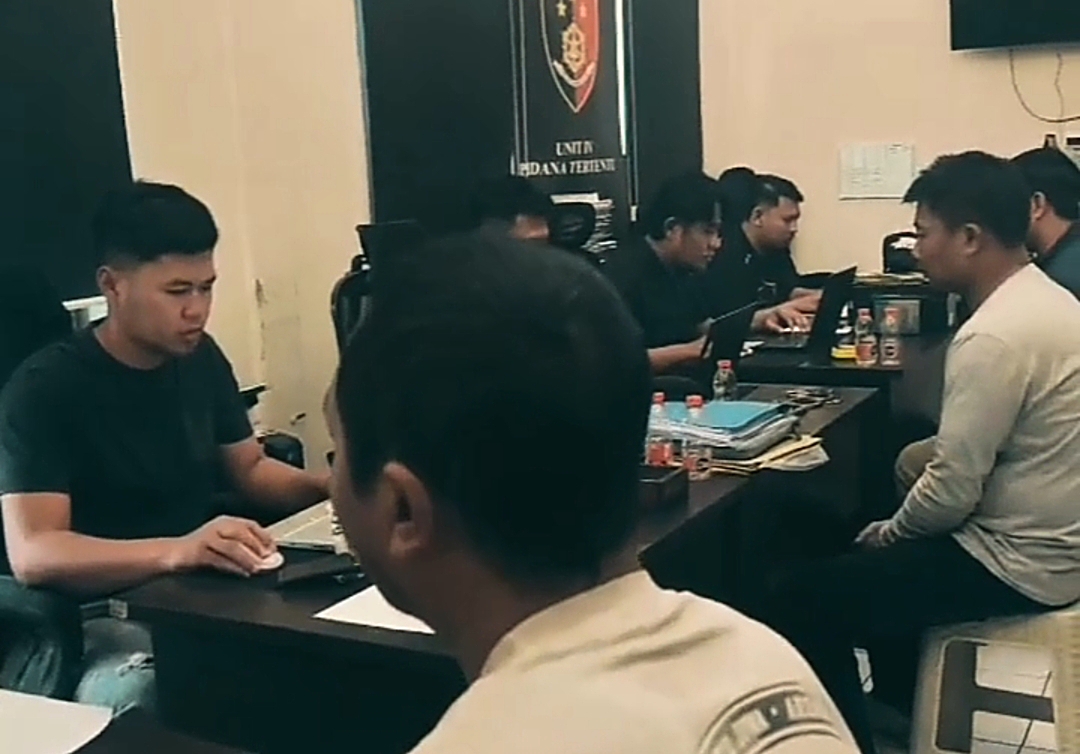 Dua Polisi Gadungan Tipu Pria Renta hingga Rugi Rp20 Juta