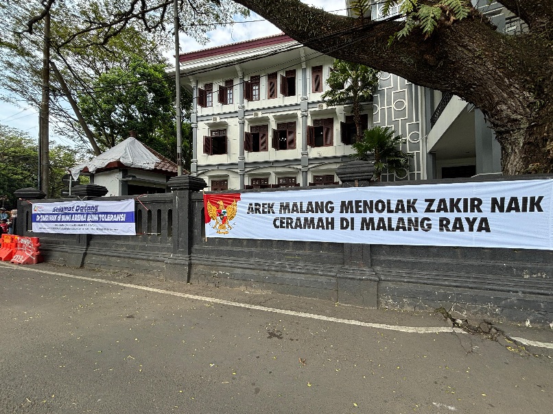 Arek Malang Bersuara Tegas Tolak Kedatangan Dr Zakir Naik