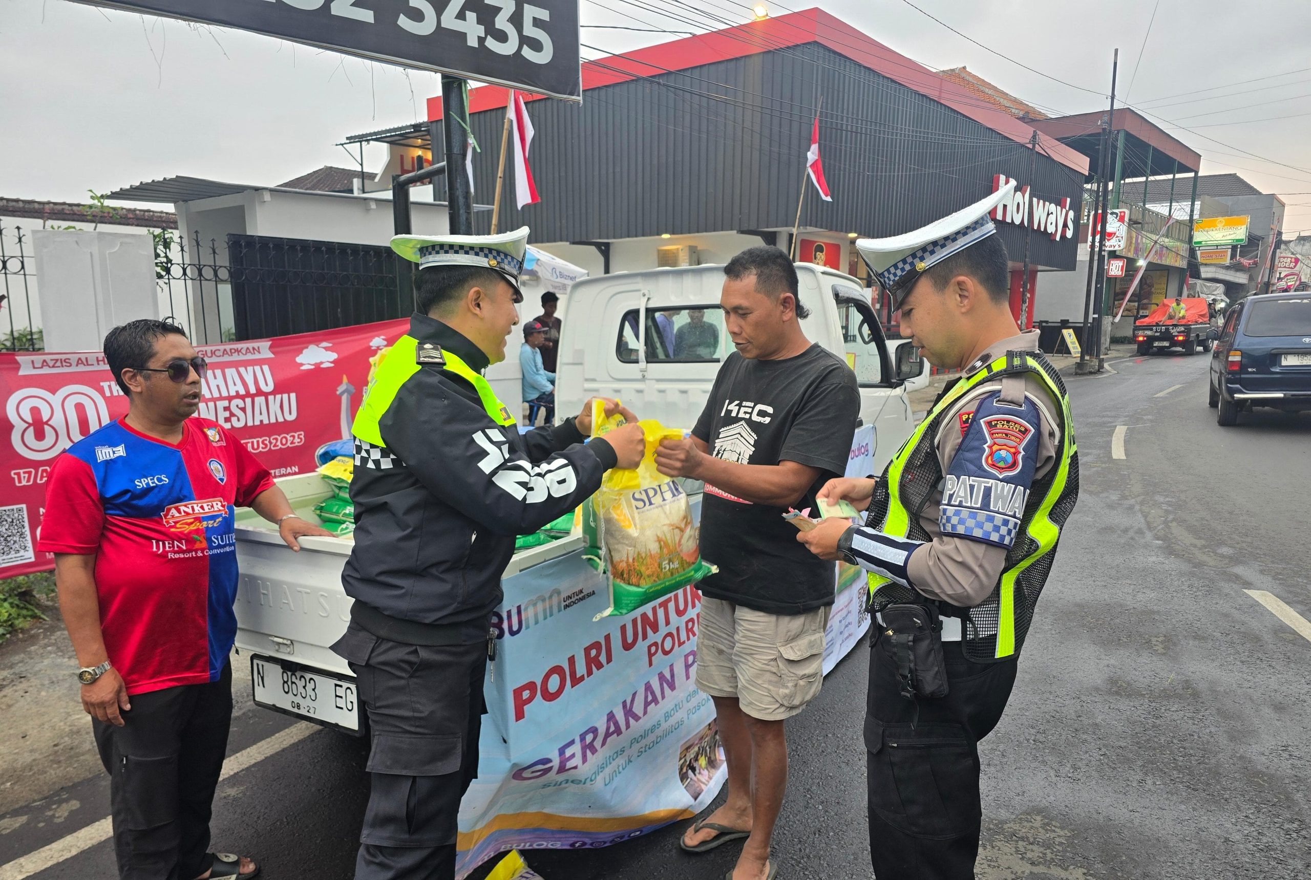 Gelar Pasar Murah, Polres Batu Turut Berperan Aktif Dukung Stabilitas Ekonomi