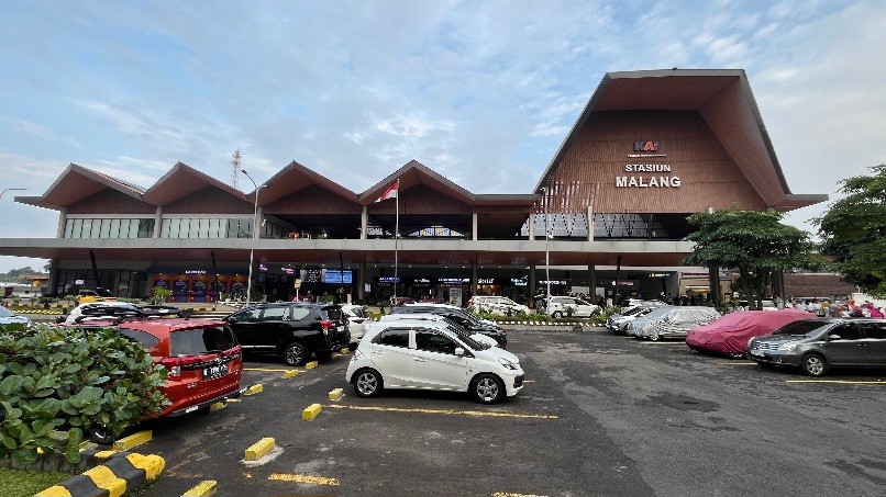 Antisipasi Unjuk Rasa di DPRD, PT KAI Imbau Penumpang Datang Lebih Awal ke Stasiun
