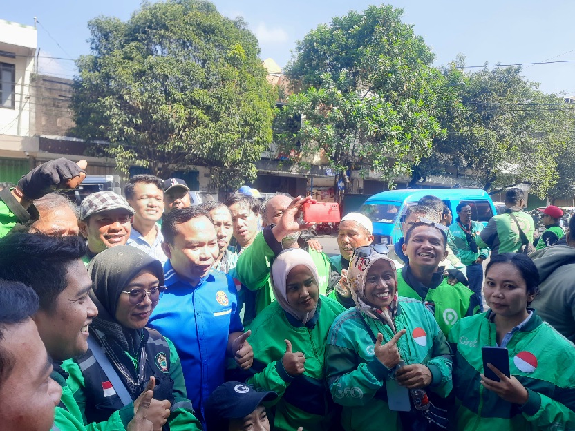 Ali Muthohirin Ajak Sarapan Ojol, Serap Aspirasi Soal BPJS dan Shelter Parkir