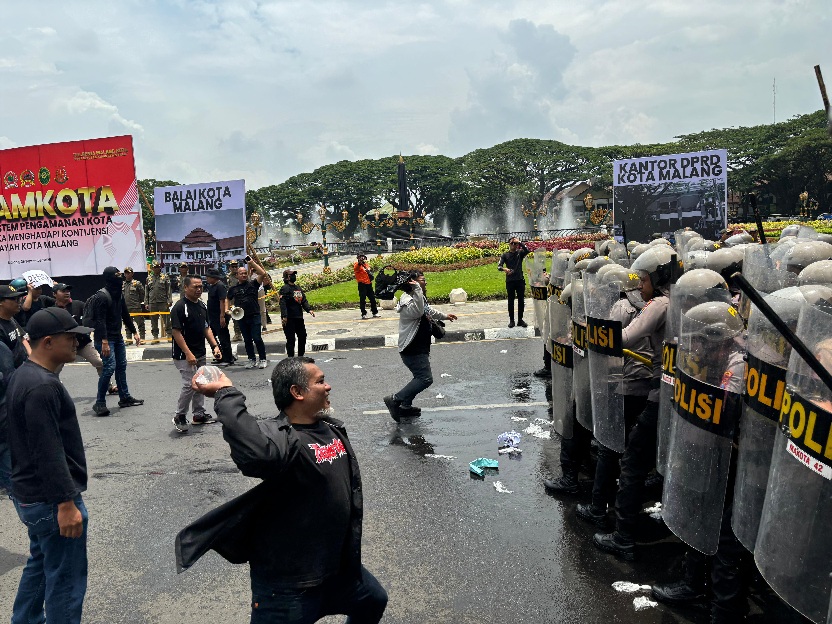 Sispamkota di Malang, Simulasi Penanganan Demo Anarkis