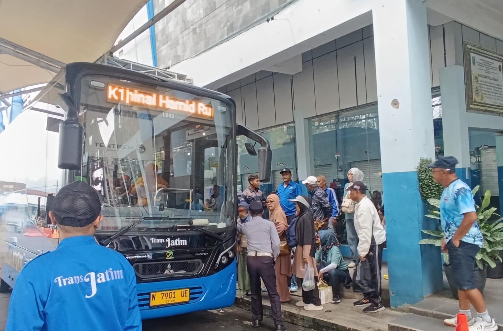 Antusiasme Tak Surut Usai Masa Gratis, Trans Jatim Curi Hati Warga Malang Raya