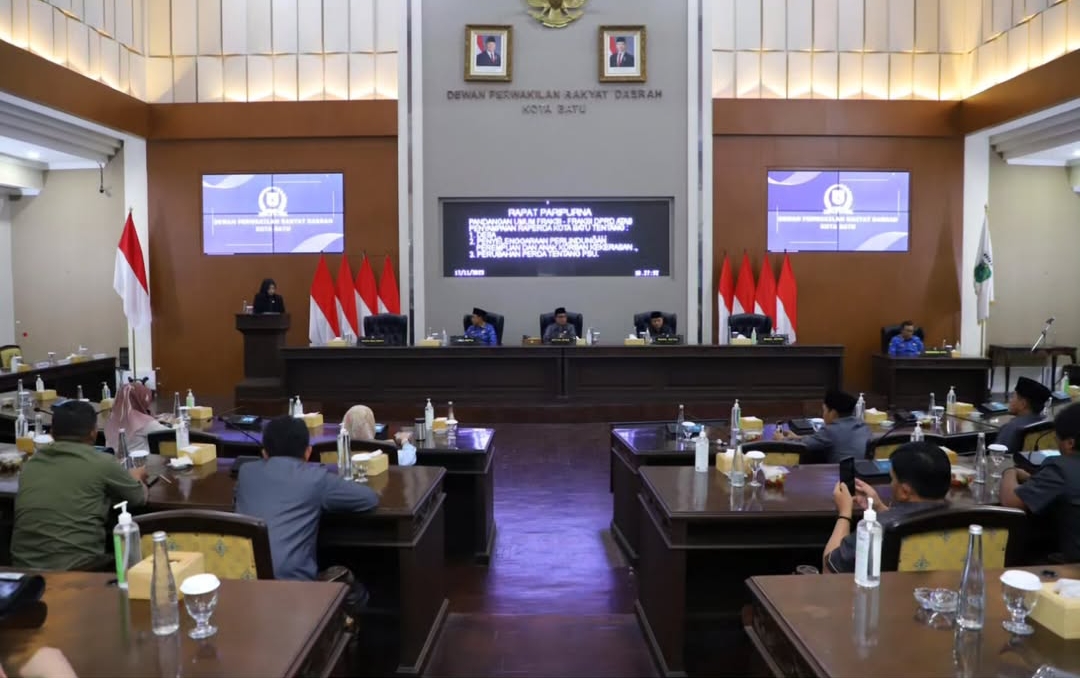 Pansus DPRD Batu Kaji Muatan Tiga Raperda Strategis