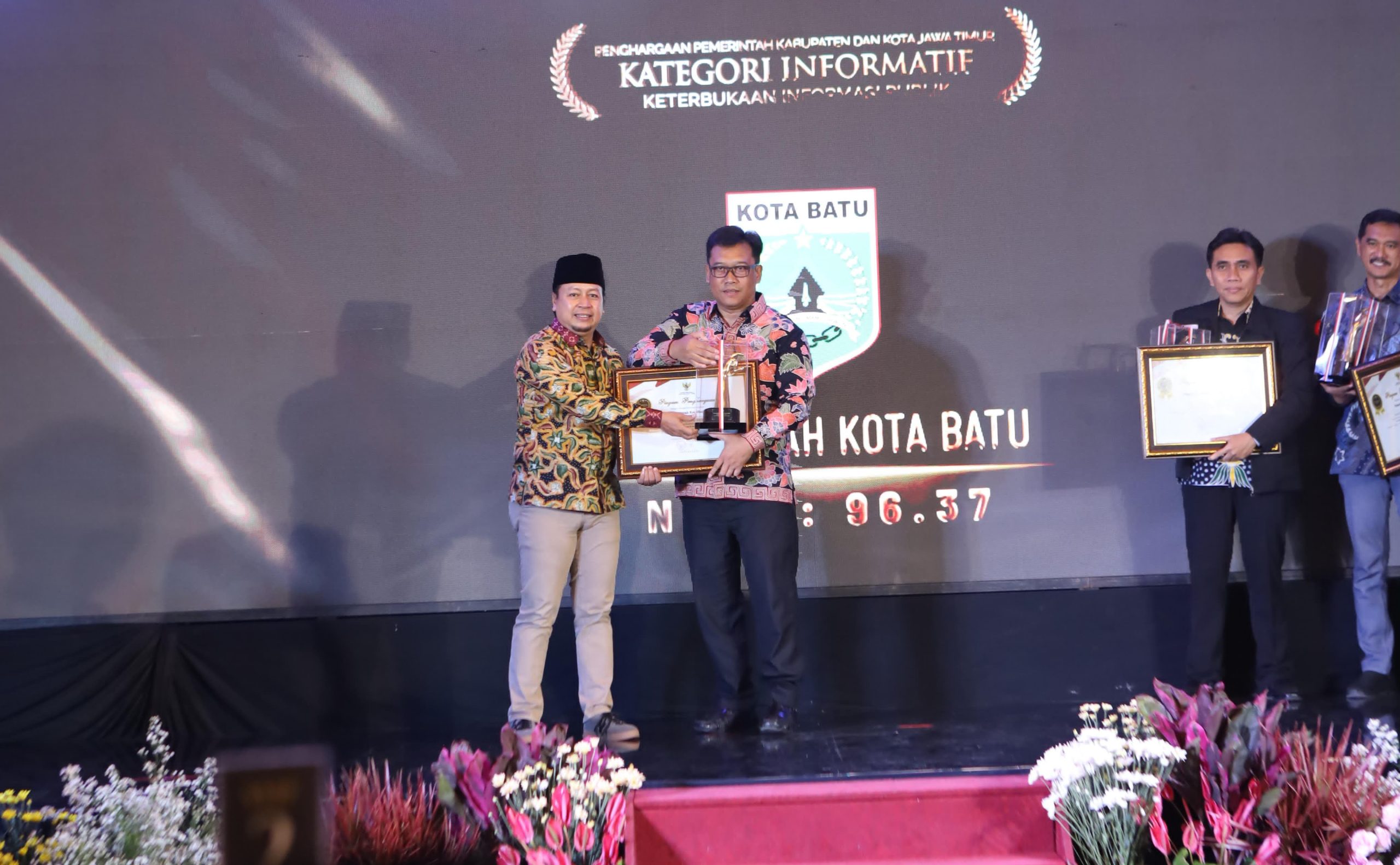 Keterbukaan Informasi Jadi Budaya Birokrasi, Kota Batu Diganjar KI Award 2025