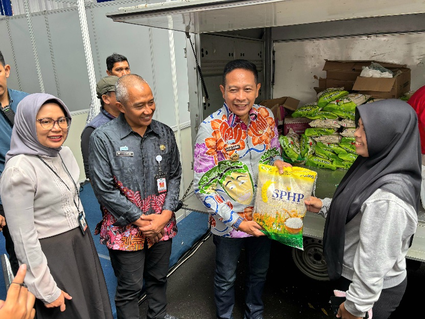 GPM Diserbu Warga, Beras dan Minyak Murah Ludes dalam Beberapa Jam