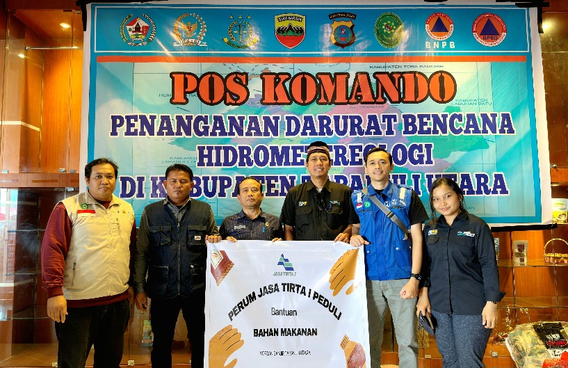 PJT I Salurkan Bantuan Kemanusiaan untuk Korban Banjir dan Longsor di Aceh, Sumut, dan Sumbar