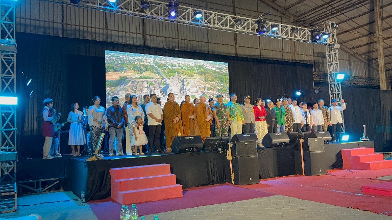 GKJW Lawang Rayakan Malam Natal Perdana di Luar Gereja, Gaungkan Pesan Keluarga dan Toleransi