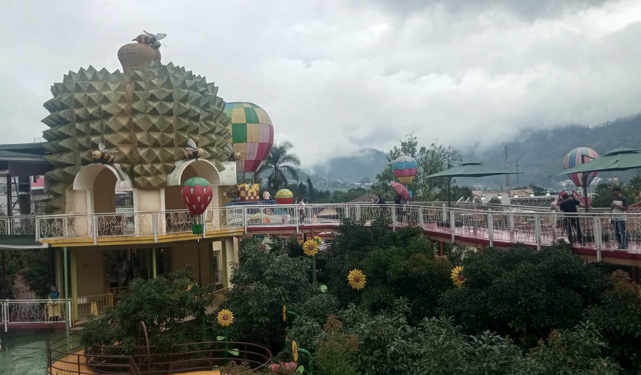 Dufan Sebuah Destinasi Mencicipi Si Raja Buah sekaligus Laboratorium Menjaga Siklus Alam