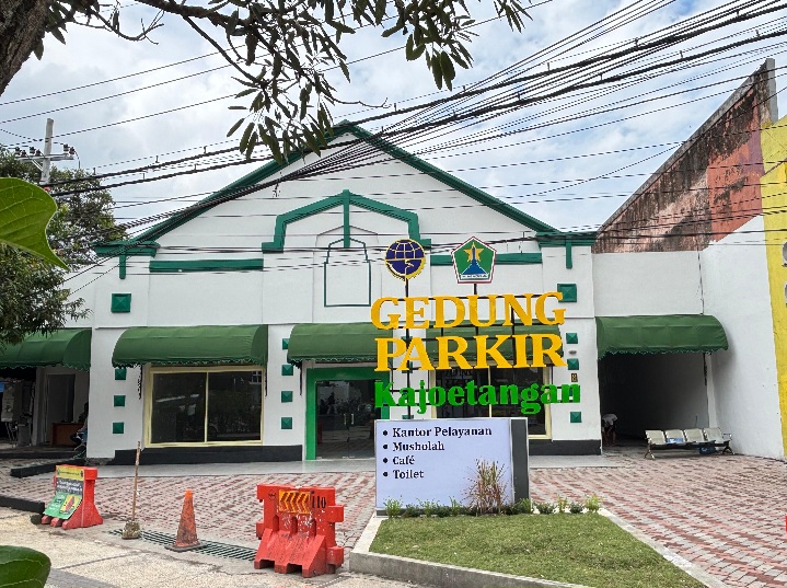 Dishub Mulai Tata Parkir Kayutangan, Gencarkan Sosialisasi Sampai 13 Januari 2026