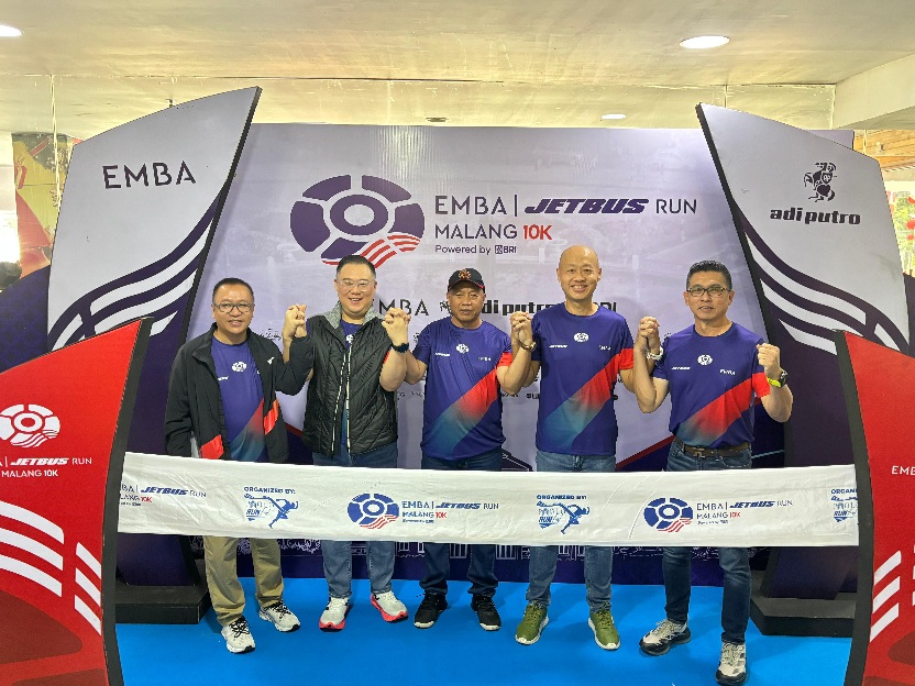 Hadiah Rp430 Juta dan Konsep Medali Trilogy, Emba Jetbus Run Malang Diserbu 3.600 Pelari