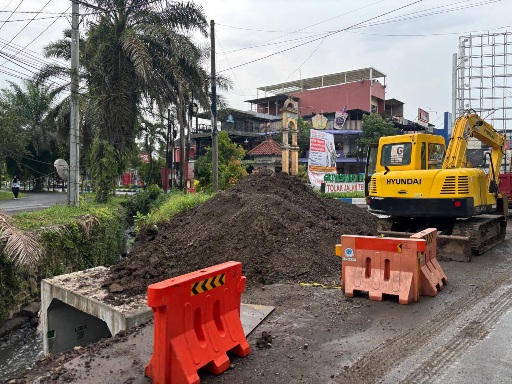 DPUPRPKP Kota Malang Jelaskan Banjir di Soekarno-Hatta Dipicu Sampah Menumpuk di Saluran Lama