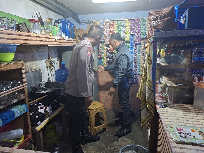 Sejumlah Warung Remang-remang di Kedungkandang Dirazia, Polisi Sita Ratusan Botol Miras